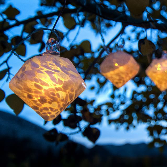white-diamond-solar-string-lights-pottery-barn